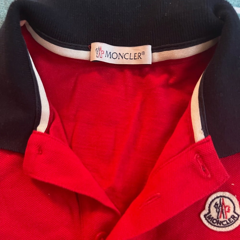 Toddler Boy Navy blue and Red Polo Moncler shirt size 5t